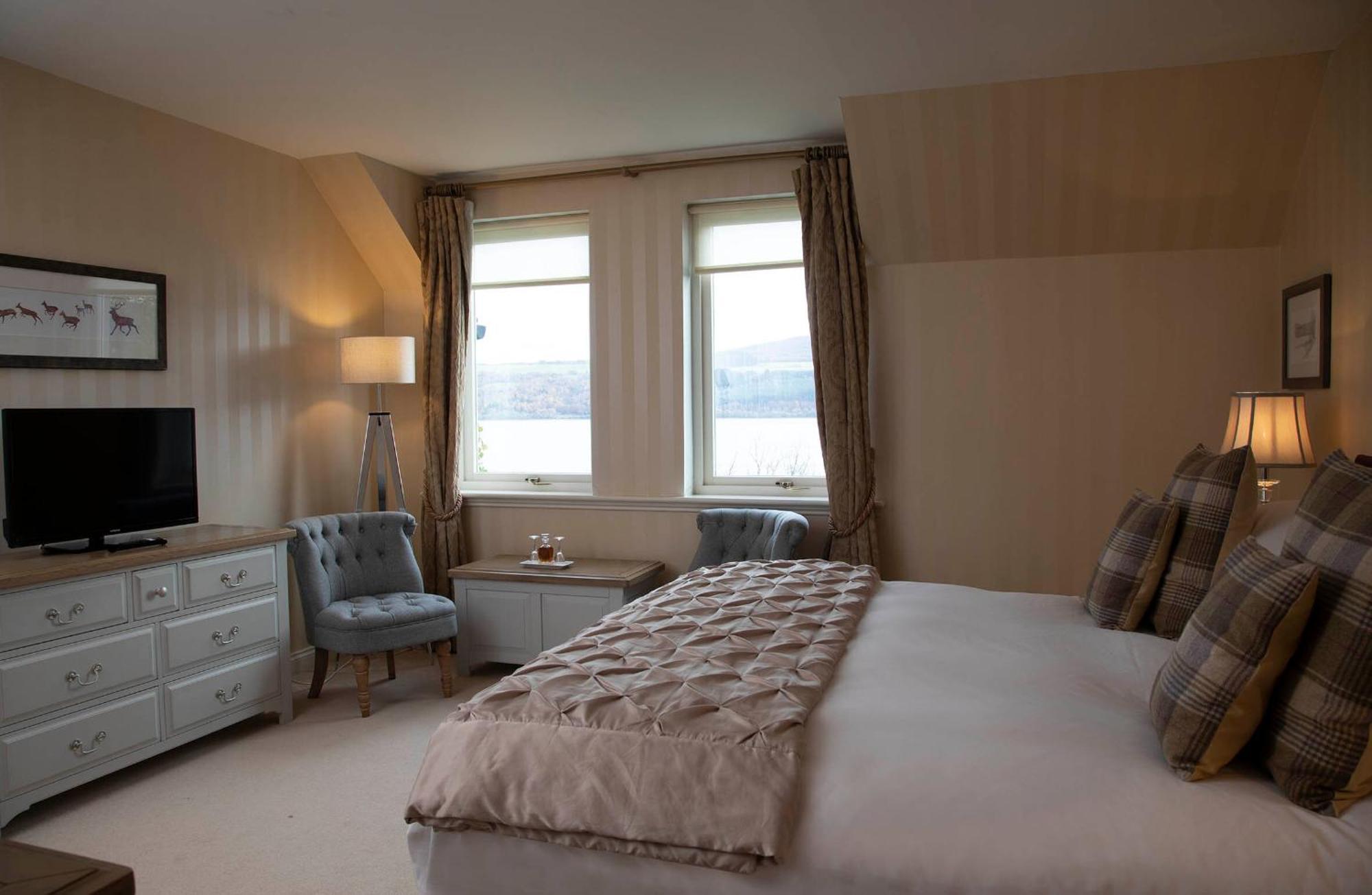 Loch Ness Lodge Drumnadrochit Extérieur photo